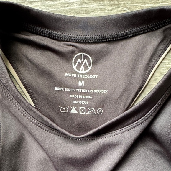 Chic Black and Cream Leggings & Crop Top - Picture 2 of 5